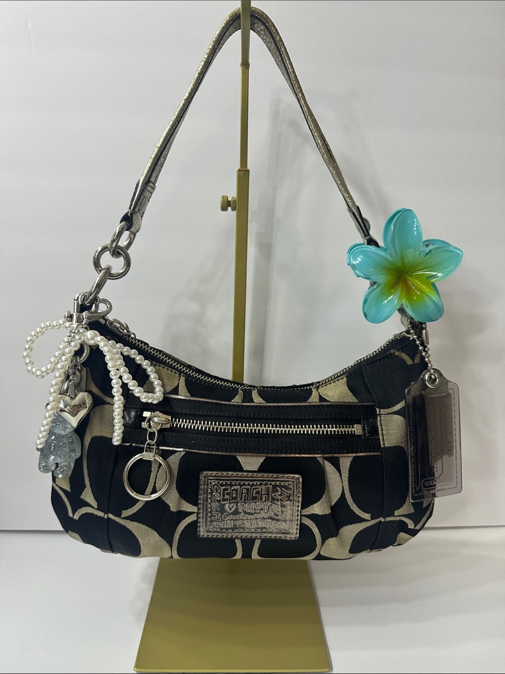 Coach Poppy Signature - Picture 2 of 10
